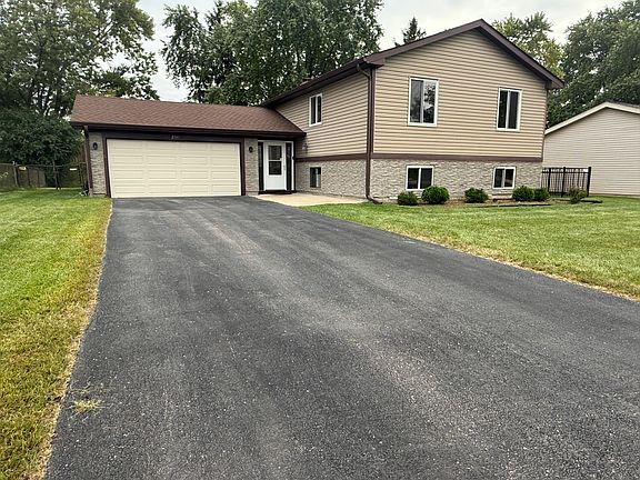 2nd image of 2341 Leeward Ln