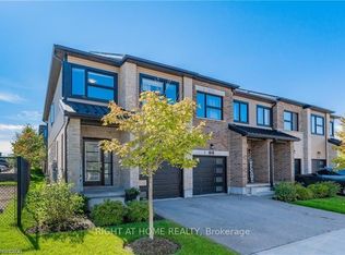 91 Poppy Dr E #13, Guelph, ON N1L 0M6