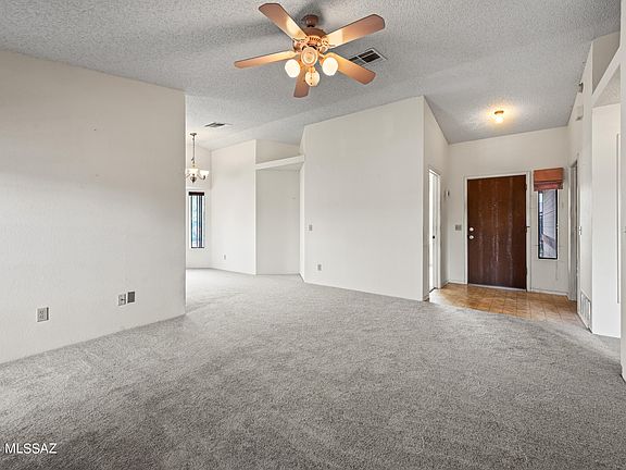 4th image of 1810 W Great Oak Dr