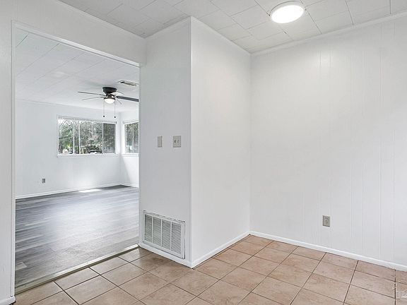 5th image of 4509 Versailles Dr