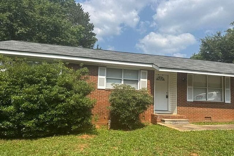 1st image of 1765 Rockbridge Rd NW