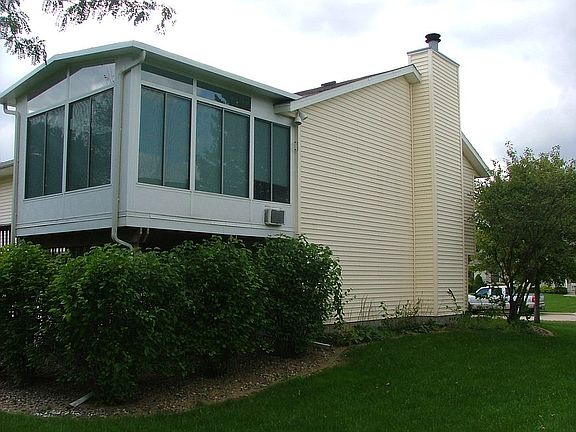 4 Seasons rm, back of house