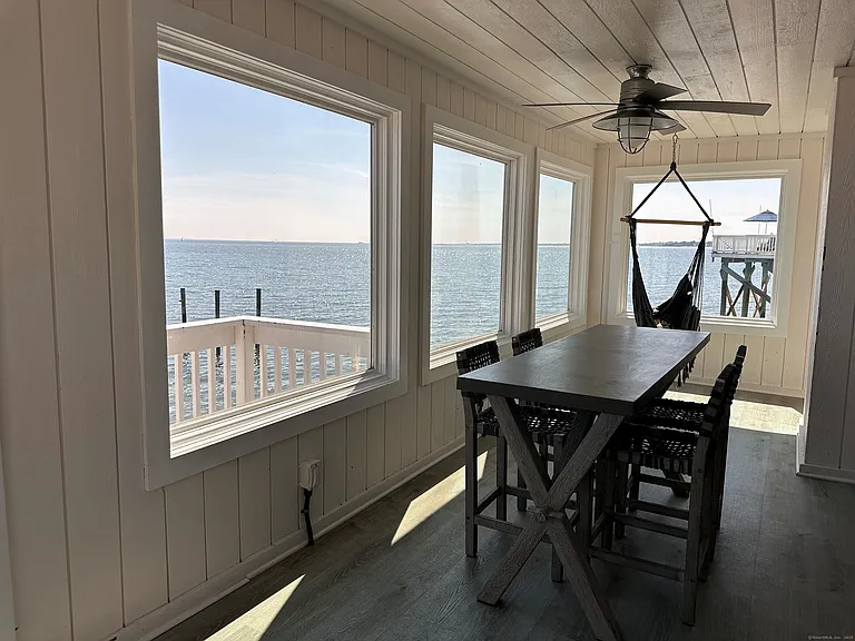 2149 Fairfield Beach Rd — Photo 16