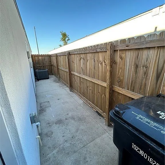 1320 E Iris Ave #3 — Photo 13