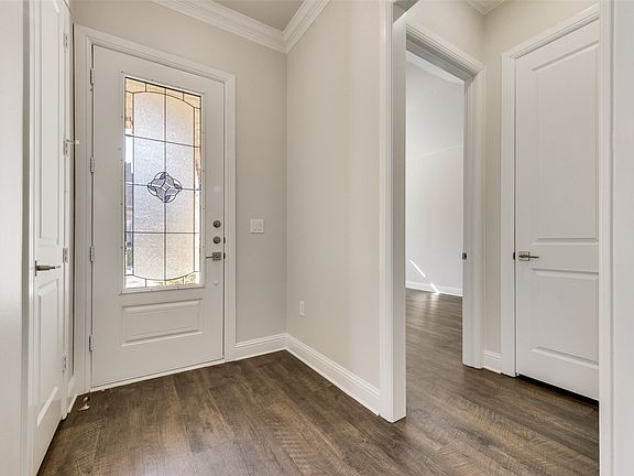 2nd image of 8841 Creek Run Rd #403