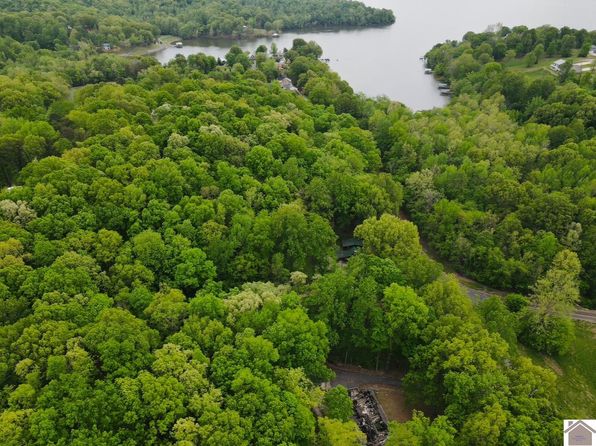 40 Oriole Dr, Eddyville, KY 42038