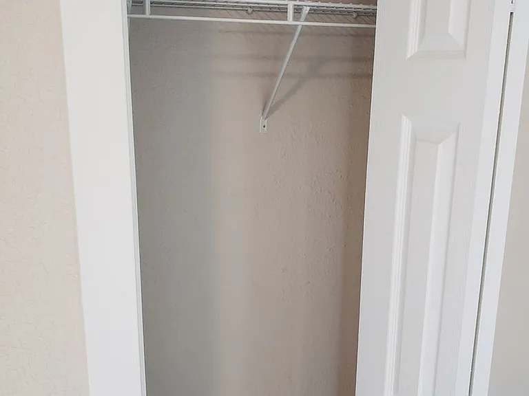 337 N Park Ave — Photo 10