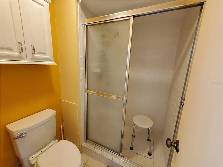 1403 Arrowhead Cir W #13-E — Photo 21