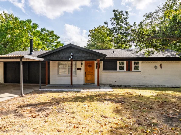 4400 Jane Anne St, Haltom City, TX 76117