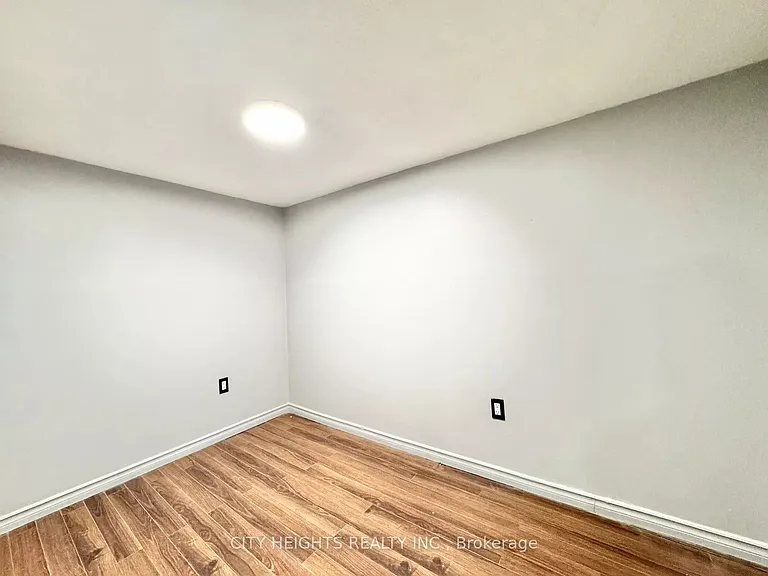 94 Reed Dr — Photo 13