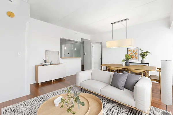 Rented by Compass | media 9