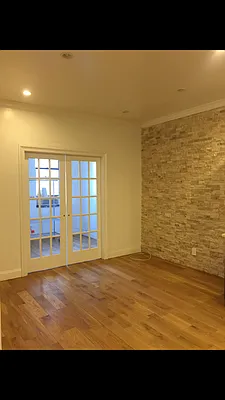 Rented by NYC Holdings Management | media 20