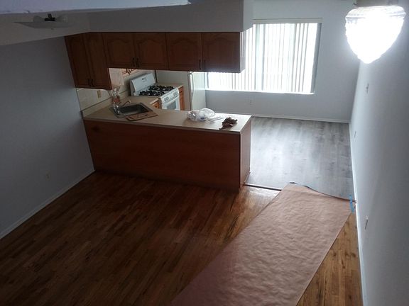3rd image of 87 Woodcutters Ln