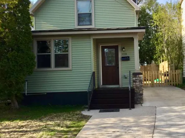 123 W Arch St, Marquette, MI 49855