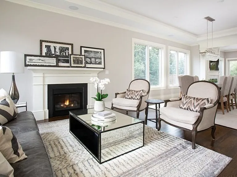 1580 Beacon St — Photo 3
