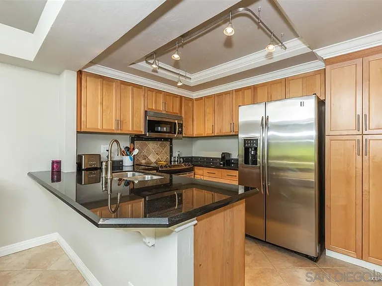 10470 Ridgewater Ln — Photo 10