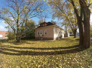 236 51st St, Moline, IL 61265