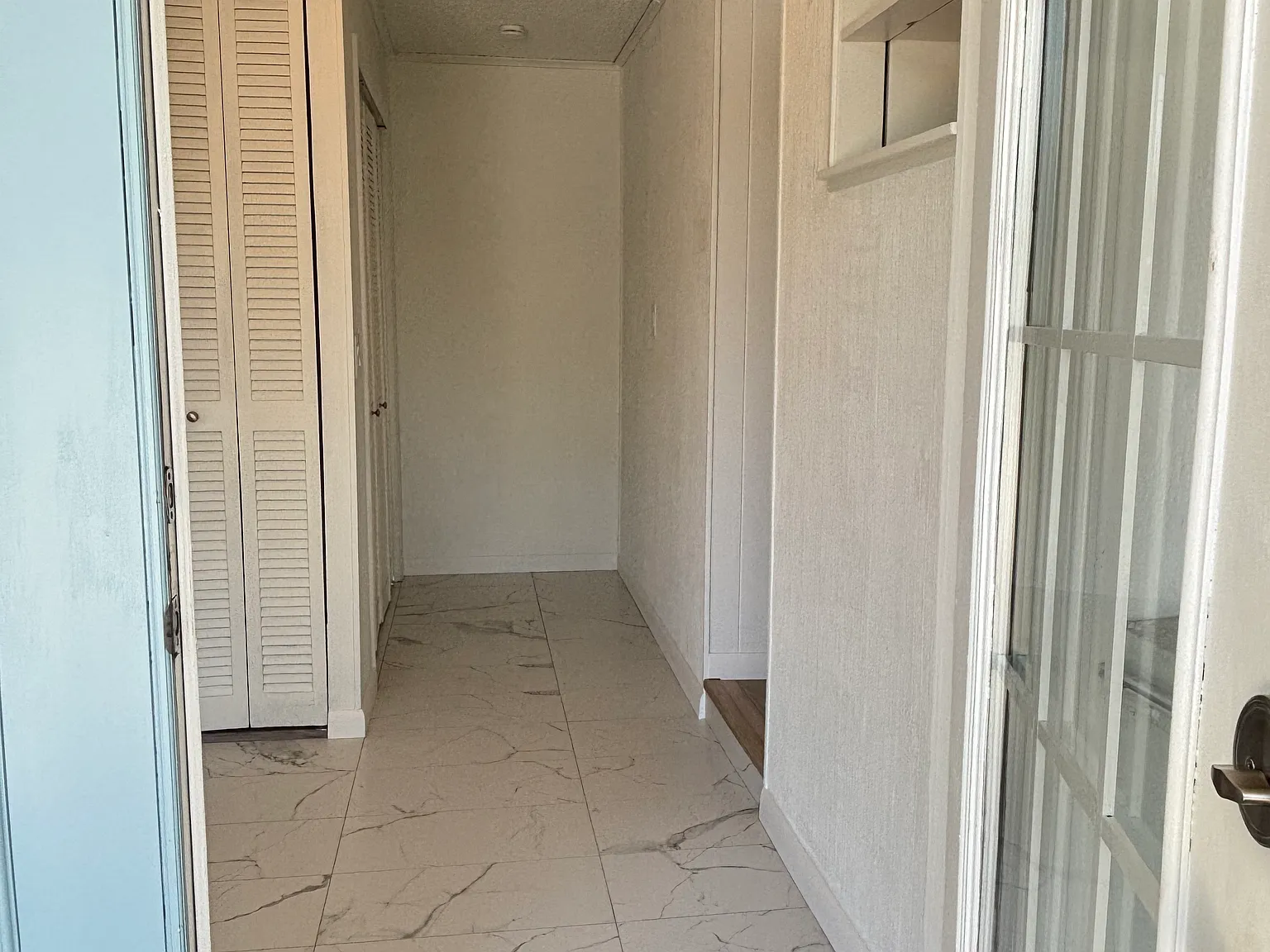 2 bed, 1000 sqft, $2,200 — Photo 4