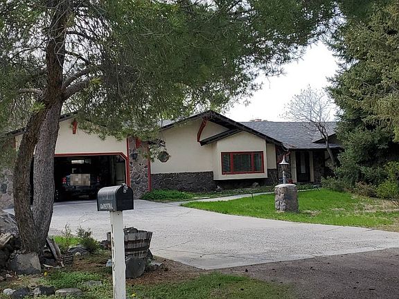 3rd image of 1612 Briarwood Ln