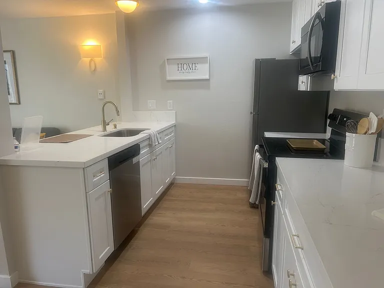 6675 Linda Vista Rd — Photo 12