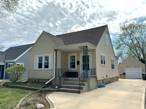 739 Schomer Ave, Aurora, IL 60505