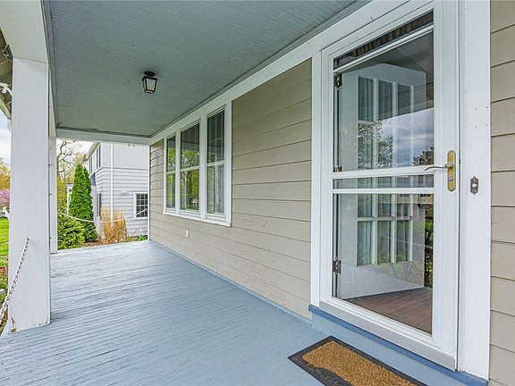 5th image of 65 Bradford Rd