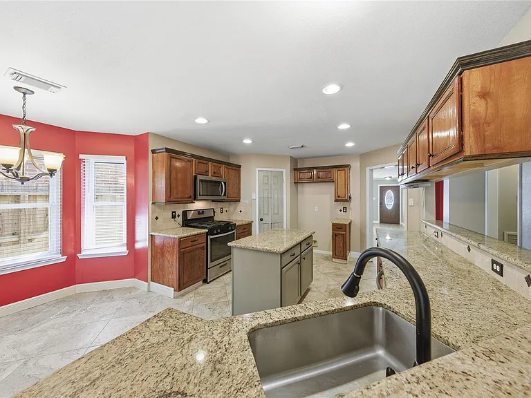 13506 Spring Ct — Photo 12
