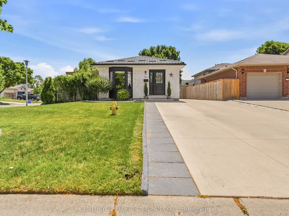 30 Trapper St, London, ON N5W 6B4