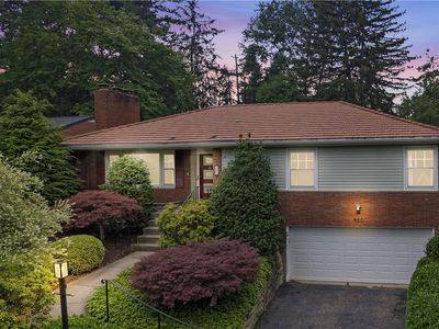 980 Lakemont Dr, Pittsburgh, PA, 15243