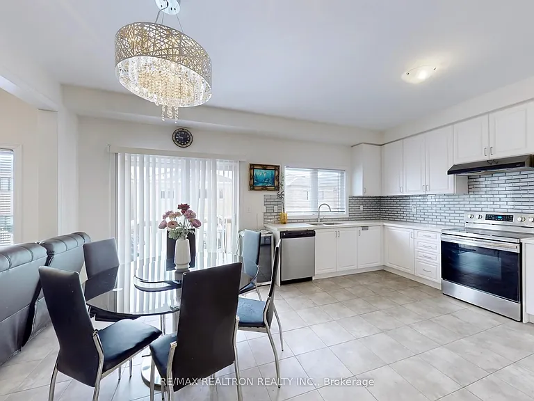 22 Pietrowski Dr #UPPER — Photo 16