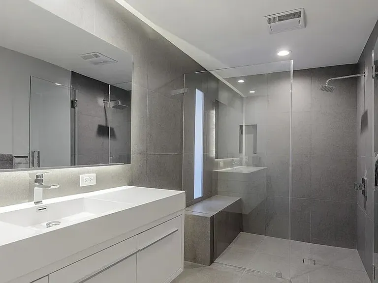 2528 Westridge Rd — Photo 31
