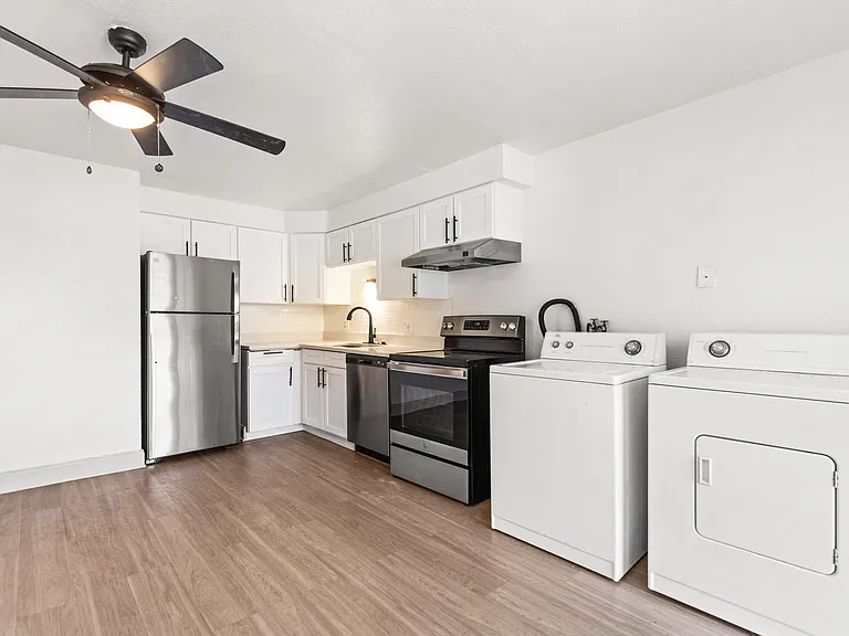 The Parker Apartments — Photo 13