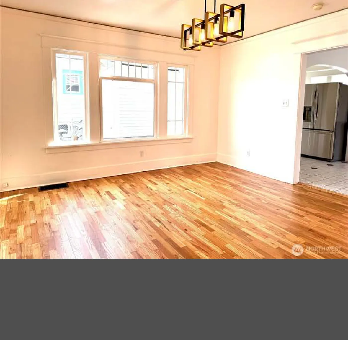 8 bed, 2750 sqft, $730 — Photo 4