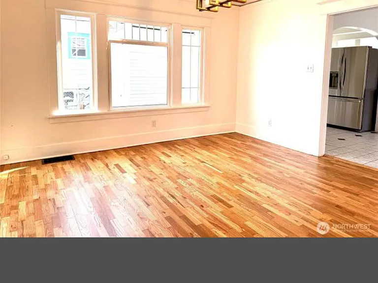 608 N Puget Sound Ave — Photo 7