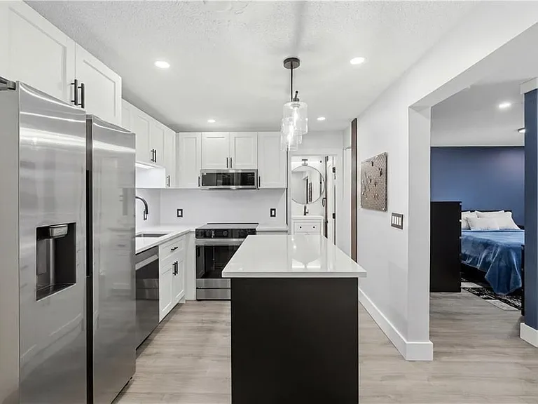 1190 Charles St #23 — Photo 2