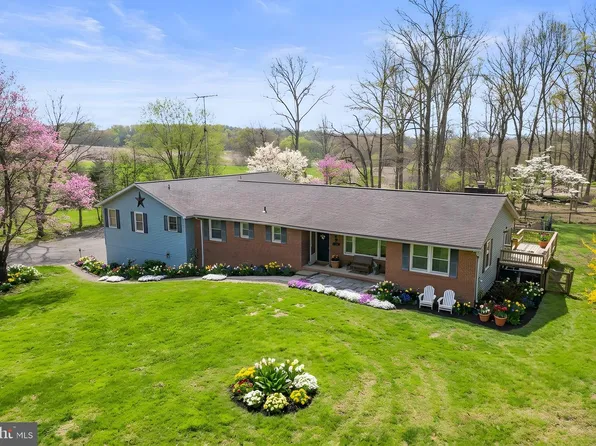 909 Emory Church Rd, Upperco, MD 21155