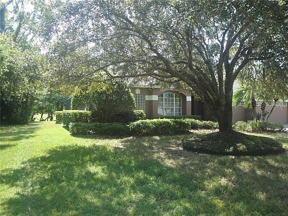 2nd image of 10417 Greenhedges Dr
