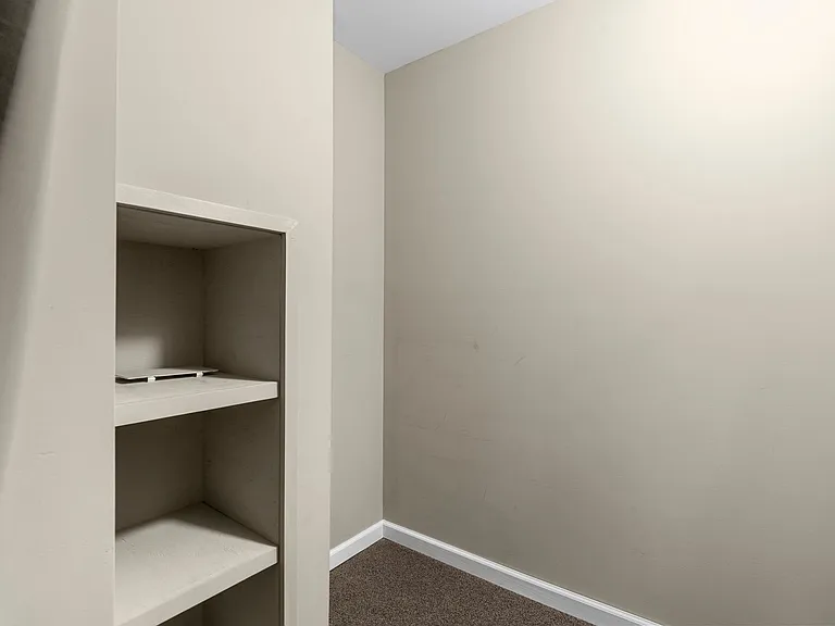 615 Derby Way Dr — Photo 56