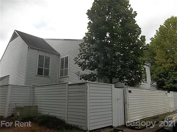 2nd image of 7003 Stonington Ln