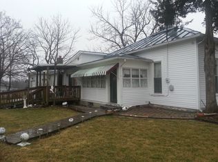 407 W 2nd St, Ridgeville, IN 47380