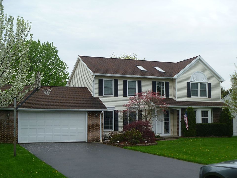 1st image of 17 Cedarwood Dr