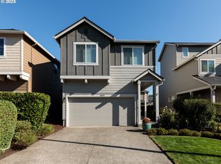 33279 SW Havlik Dr, Scappoose, OR 97056