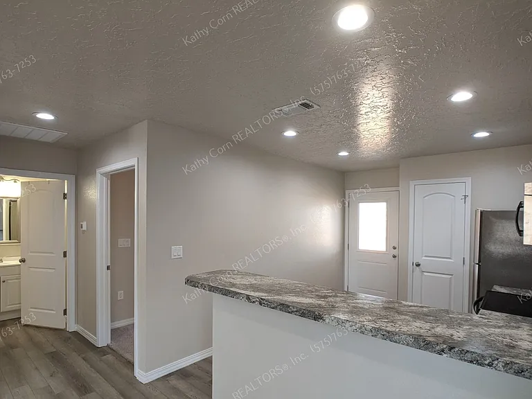 2031 Janeway St #M-N — Photo 5