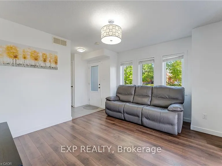 487 East Ave #5 — Photo 8