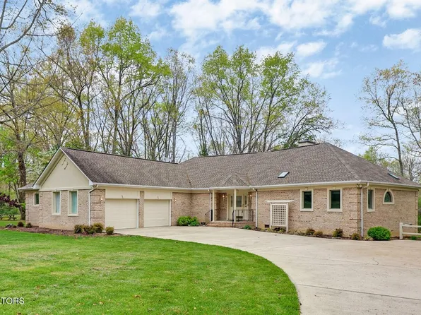 662 Laurel Cir, Crossville, TN 38555