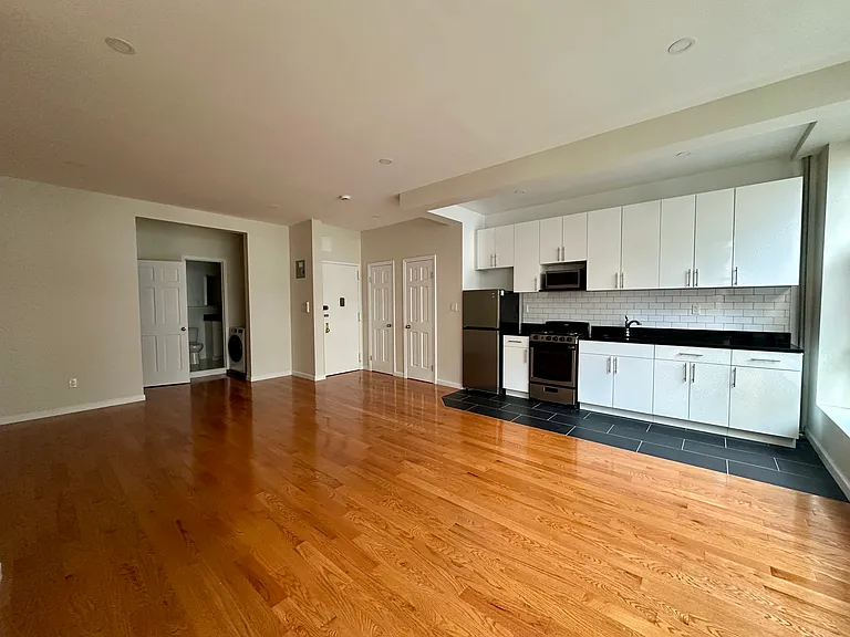 50 W 55th St #5A — Photo 29