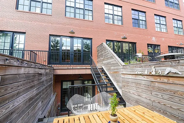 Sold by Century 21 Milestone Realty | media 22