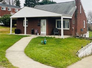 738 Camp Hollow Rd, West Mifflin, PA 15122