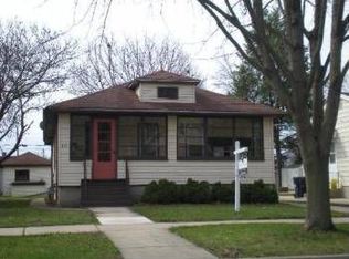 417 Morgan St, Elgin, IL 60123