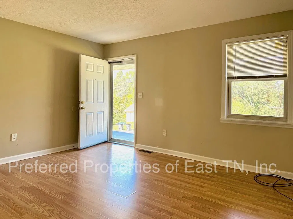 2882 Blue Ridge Drive — Photo 4